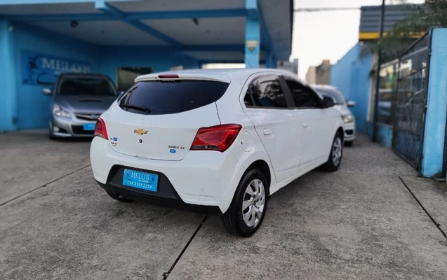 imagem-https://www.socarrao.com.br/sc-vehicle-images-prod/3577673/1789502590718-gb-5bc6bd5.jpeg