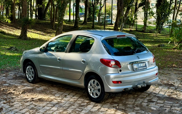 imagem-https://www.socarrao.com.br/sc-vehicle-images-prod/3578062/1788298362304-1a7ca109-06d4-4084-90d8-a5bc83ed1f4b.jpg