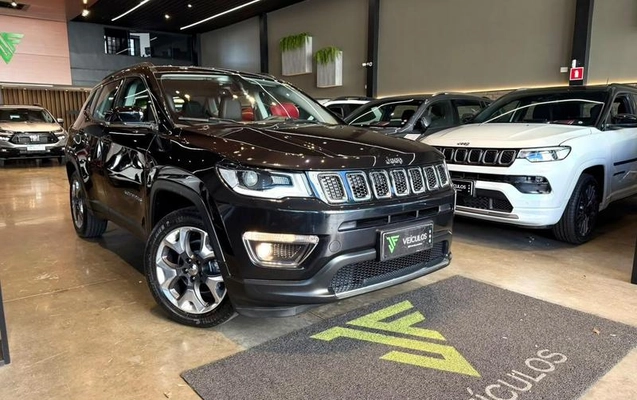 imagem-https://www.socarrao.com.br/sc-vehicle-images-prod/3578130/1789397410893-8432884_1_B_b61189fde6.jpeg