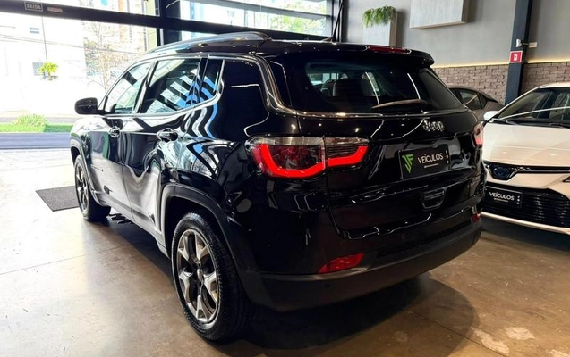 imagem-https://www.socarrao.com.br/sc-vehicle-images-prod/3578130/1789397410899-8432884_12_B_a56aaf08f6.jpeg
