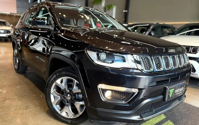 imagem-https://www.socarrao.com.br/sc-vehicle-images-prod/3578130/1789397410903-8432884_8_B_8809f6fd14.jpeg