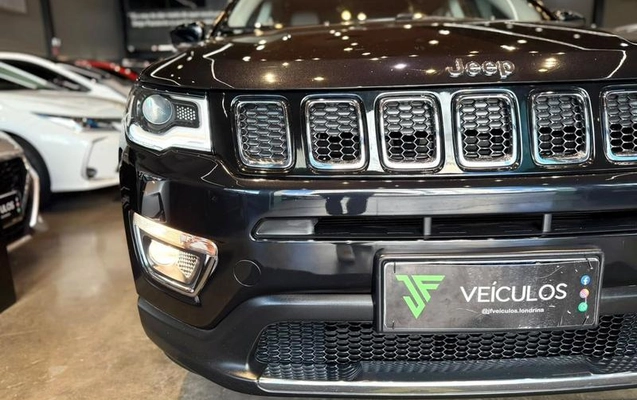imagem-https://www.socarrao.com.br/sc-vehicle-images-prod/3578130/1789397410905-8432884_13_B_89cac7a96a.jpeg