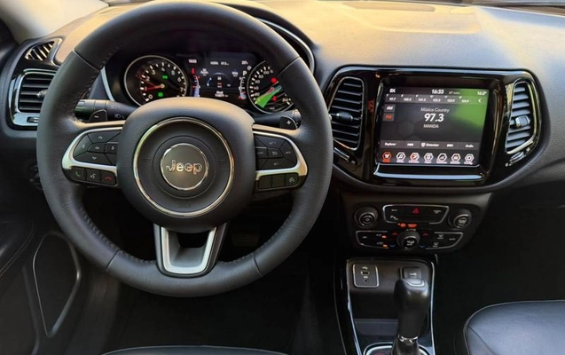 imagem-https://www.socarrao.com.br/sc-vehicle-images-prod/3578130/1789397410910-8432884_3_B_d908e8c6e9.jpeg
