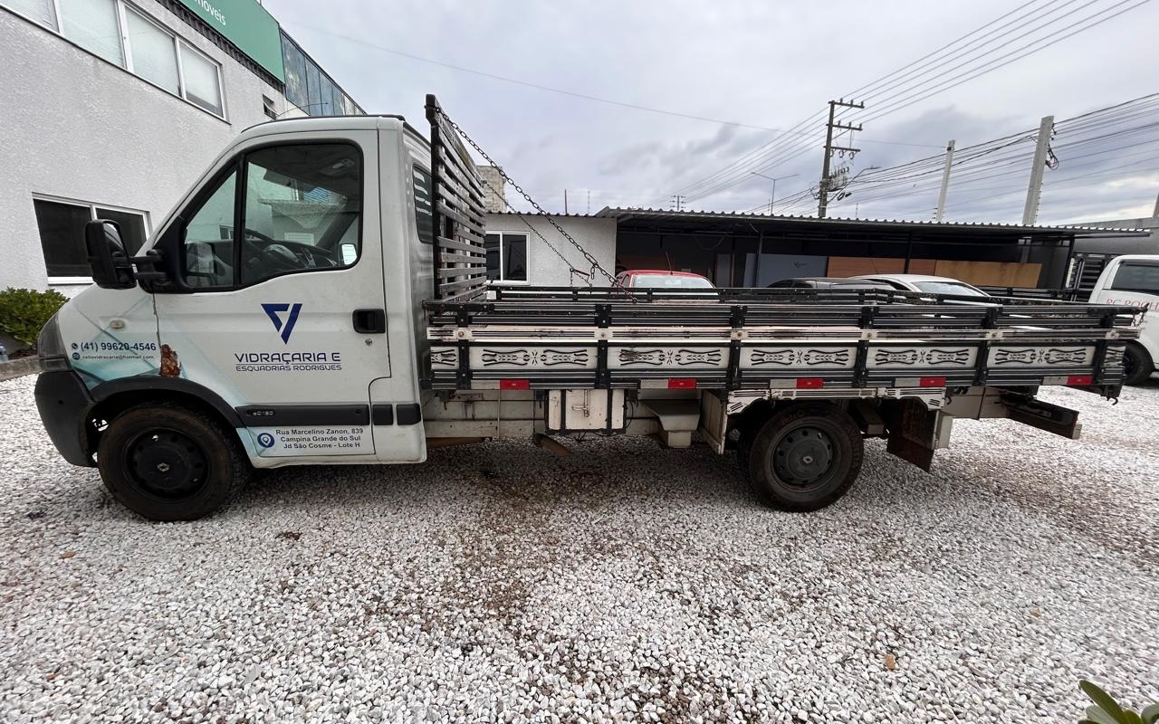 imagem-https://www.socarrao.com.br/sc-vehicle-images-prod/3580129/1788306083556-Rm90byA5LmpwZWc.jpeg