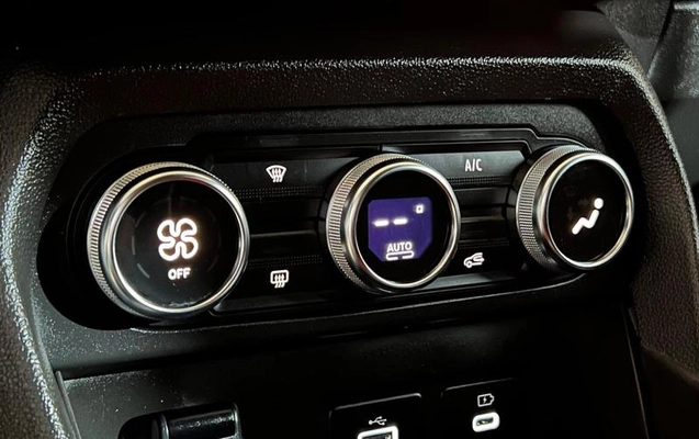 imagem-https://www.socarrao.com.br/sc-vehicle-images-prod/3580130/1788378815167-8425297_12_B_d82f8bb3da.jpeg
