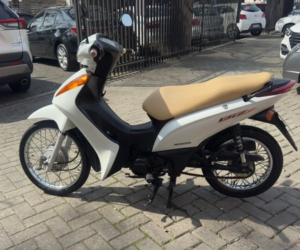 Honda C 100 BIZ-ES 2015 Branco — foto 1 de 3