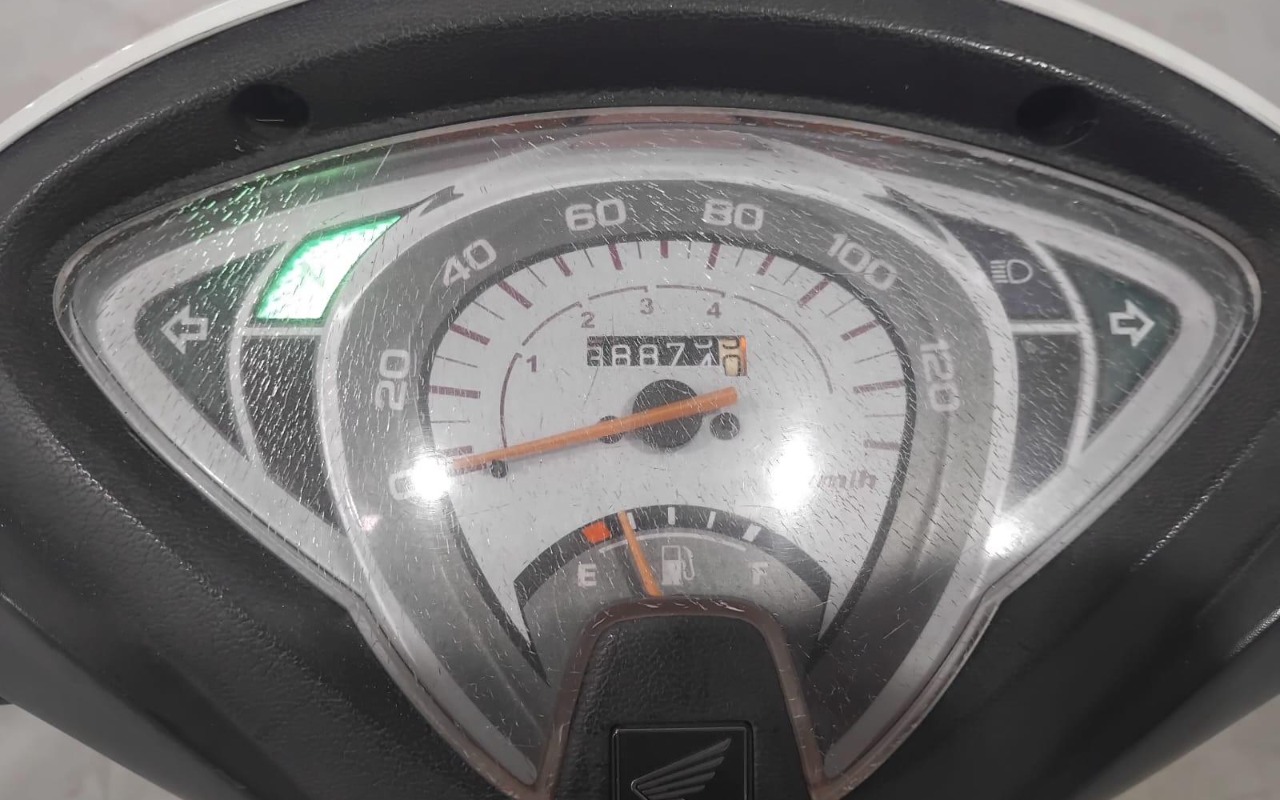 imagem-https://www.socarrao.com.br/sc-vehicle-images-prod/3580457/1788306998589-V2hhdHNBcHAgSW1hZ2UgMjAyNi0wOC0yNiBhdCAxNC4wOS4xMiAoMykuanBlZw.jpeg