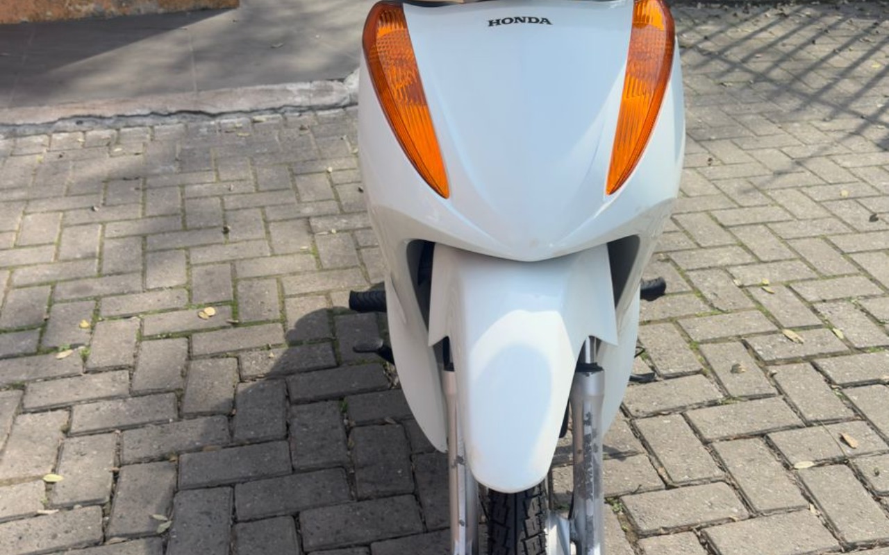imagem-https://www.socarrao.com.br/sc-vehicle-images-prod/3580457/1788306999023-V2hhdHNBcHAgSW1hZ2UgMjAyNi0wOC0yOSBhdCAxMC4xOC4yMSAoMSkuanBlZw.jpeg