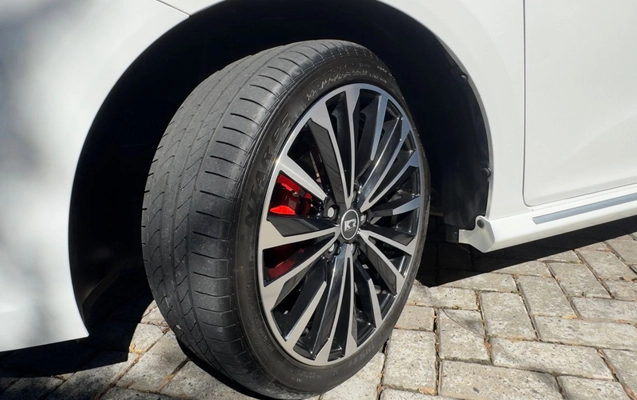 imagem-https://www.socarrao.com.br/sc-vehicle-images-prod/3580749/1788307947511-V2hhdHNBcHAgSW1hZ2UgMjAyNi0wNC0wOSBhdCAxMC4wNS4xOCAoMikuanBlZw.jpeg