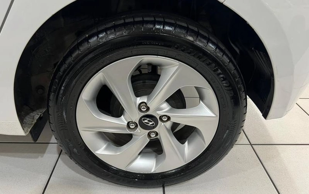 imagem-https://www.socarrao.com.br/sc-vehicle-images-prod/3581038/1788452002002-8441171_14_B_93426ee057.jpeg