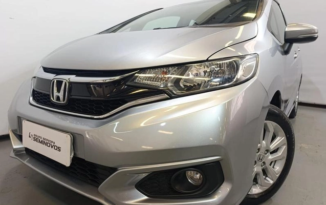 imagem-https://www.socarrao.com.br/sc-vehicle-images-prod/3581457/1788524641984-8441180_4_B_80727f7ebf.jpeg