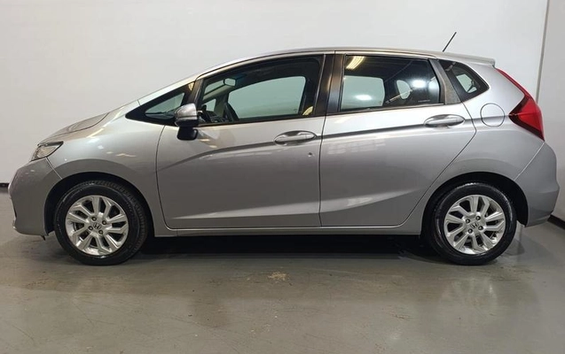 imagem-https://www.socarrao.com.br/sc-vehicle-images-prod/3581457/1788524642015-8441180_2_B_56e8d62ca3.jpeg