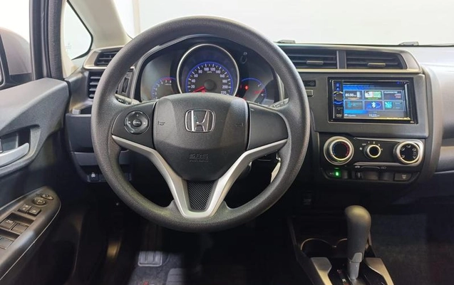 imagem-https://www.socarrao.com.br/sc-vehicle-images-prod/3581457/1788524642066-8441180_5_B_3083bd1fdd.jpeg