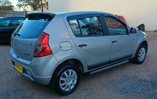 imagem-https://www.socarrao.com.br/sc-vehicle-images-prod/3581458/1788310760578-M2QwODllNzEtODU1MC00NWVkLWJhNjctZTYxM2QyNDg1YjMyLmpwZw.jpg