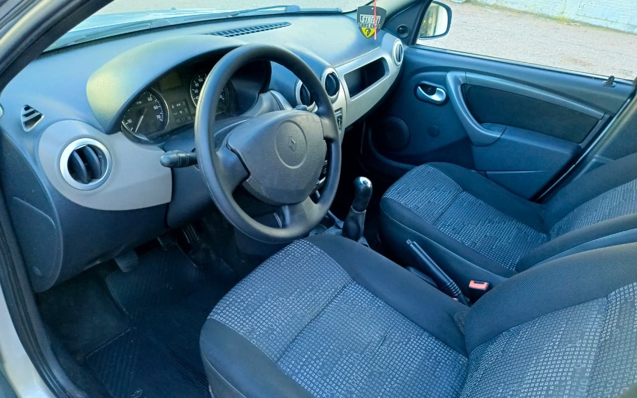 imagem-https://www.socarrao.com.br/sc-vehicle-images-prod/3581458/1788310760874-ODBjN2FkY2QtMGFkMS00ZjgxLWIzNWItZWU2NWZkZDExMWZiLmpwZw.jpg