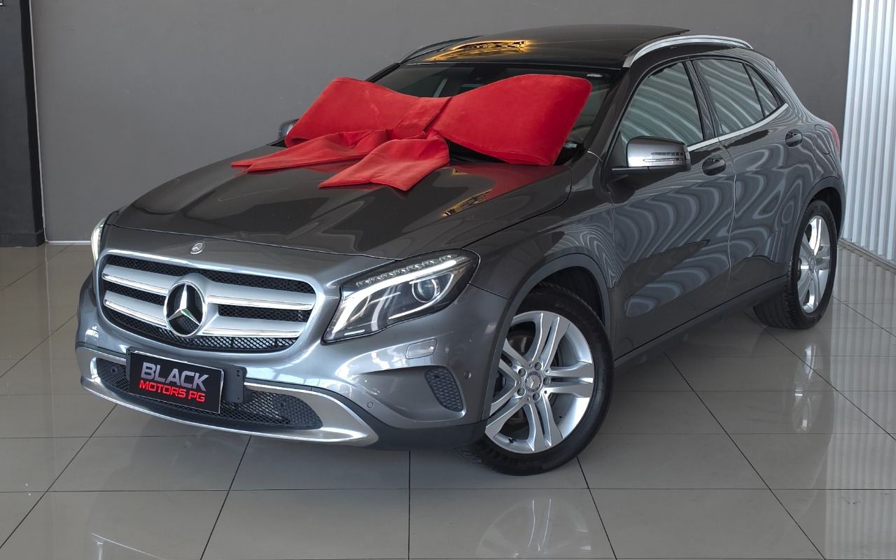 Mercedes-Benz GLA 200 2015 Cinza — foto 1 de 3
