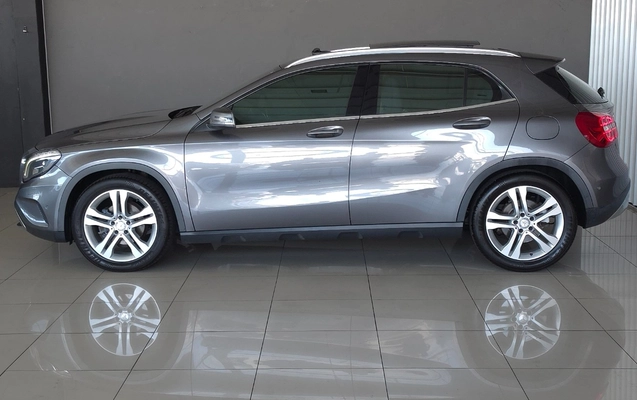 imagem-https://www.socarrao.com.br/sc-vehicle-images-prod/3581858/1788312236989-MjAyNjA4MjhfMTE0MDU5LmpwZw.jpg