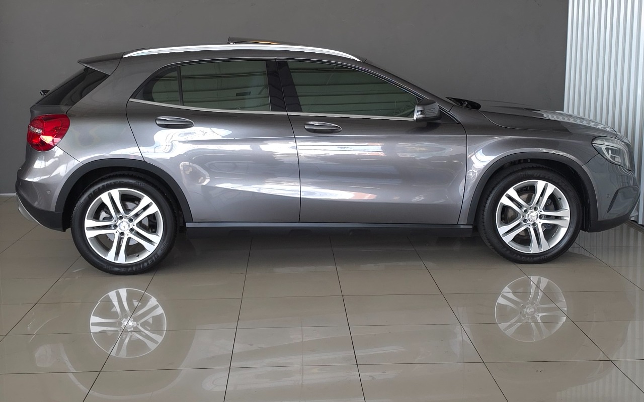 imagem-https://www.socarrao.com.br/sc-vehicle-images-prod/3581858/1788312237106-MjAyNjA4MjhfMTE1NjE4LmpwZw.jpg