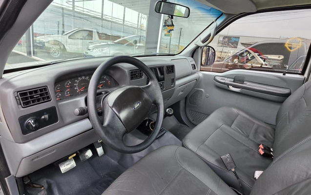 imagem-https://www.socarrao.com.br/sc-vehicle-images-prod/3582458/1788314002226-SU1HLTIwMjYwODEyLVdBMDA4Ny5qcGc.jpg