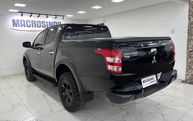 imagem-https://www.socarrao.com.br/sc-vehicle-images-prod/3583762/1789485800271-fb49f88076fa497e92f122d184d20d7b_1788318771406.jpg
