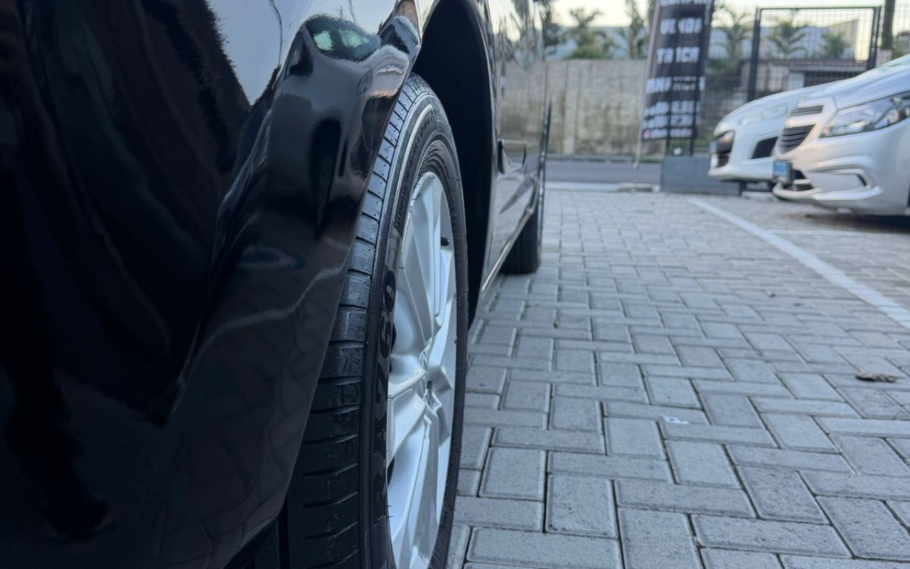 imagem-https://www.socarrao.com.br/sc-vehicle-images-prod/3587186/1788348993406-V2hhdHNBcHAgSW1hZ2UgMjAyNi0wOS0wMSBhdCAxOS4xMS40MCAoMSkuanBlZw.jpeg