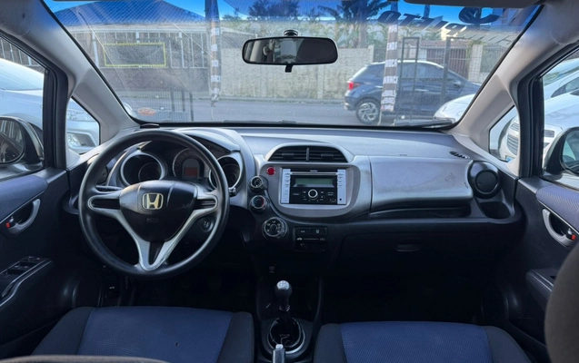 imagem-https://www.socarrao.com.br/sc-vehicle-images-prod/3587186/1788348993733-V2hhdHNBcHAgSW1hZ2UgMjAyNi0wOS0wMSBhdCAxOS4xMS40MS5qcGVn.jpeg
