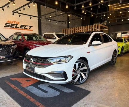 Volkswagen Jetta 2019 Branco — foto 1 de 3