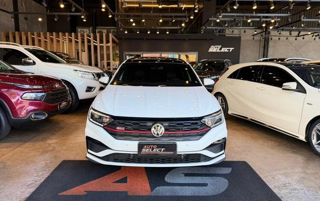 imagem-https://www.socarrao.com.br/sc-vehicle-images-prod/3587223/1788370072756-8441309_13_B_48c1c60df6.jpeg