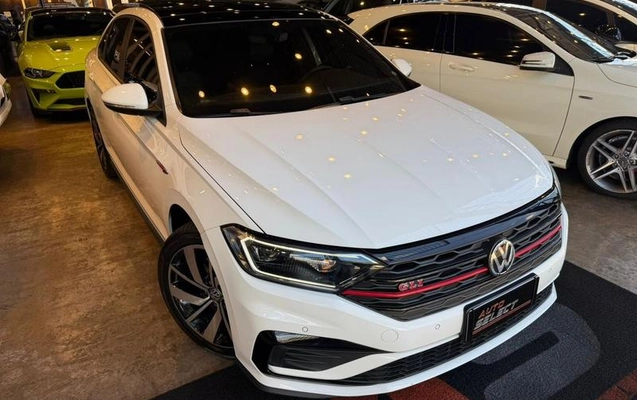 imagem-https://www.socarrao.com.br/sc-vehicle-images-prod/3587223/1788370072760-8441309_10_B_9d17479675.jpeg