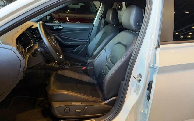 imagem-https://www.socarrao.com.br/sc-vehicle-images-prod/3587223/1788370072784-8441309_0_B_1668b6c678.jpeg
