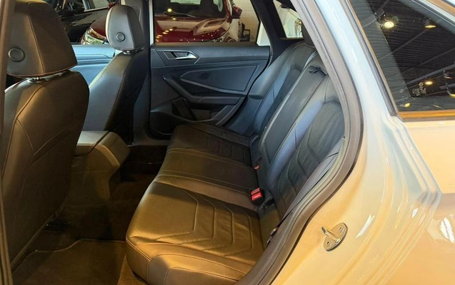 imagem-https://www.socarrao.com.br/sc-vehicle-images-prod/3587223/1788370072787-8441309_1_B_4d62a7e101.jpeg