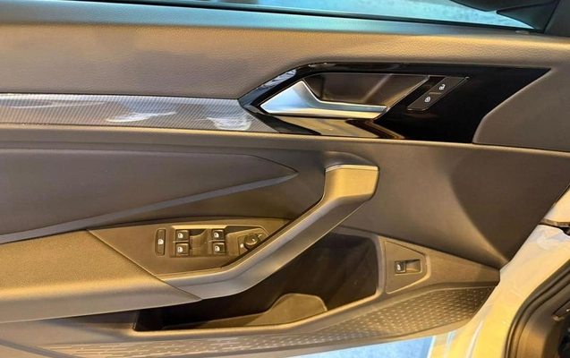 imagem-https://www.socarrao.com.br/sc-vehicle-images-prod/3587223/1788370072788-8441309_3_B_2bd08380c3.jpeg