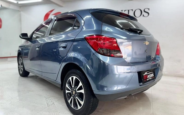 imagem-https://www.socarrao.com.br/sc-vehicle-images-prod/3587319/1789492888647-7536489_0_B_1d0ea92783.jpeg