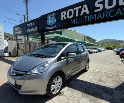 Honda Fit 2013 Cinza — foto 1 de 3