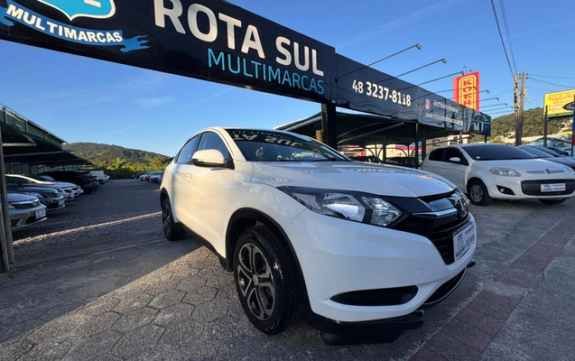 imagem-https://www.socarrao.com.br/sc-vehicle-images-prod/3587488/1788352466489-003_eab479292428ae29bf0f7fb2d72b9440.jpeg