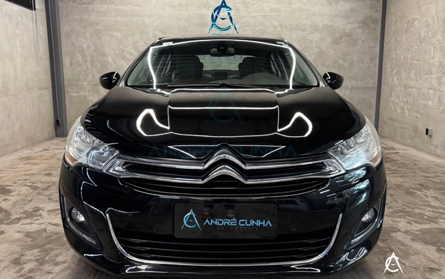 imagem-https://www.socarrao.com.br/sc-vehicle-images-prod/3587516/1790613002992-1dabdd6e36714c51ab86b3ce25245af9_1788353037168.jpg