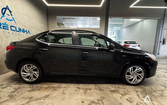 imagem-https://www.socarrao.com.br/sc-vehicle-images-prod/3587516/1790613002996-b39f1b9d253e455e943abd01fc38984c_1788353042887.jpg