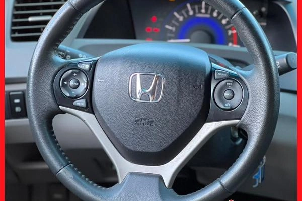 imagem-https://www.socarrao.com.br/sc-vehicle-images-prod/3587518/1788353153859-8319433_9_B_971fc165b3.jpg
