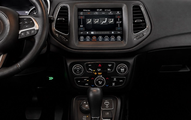 imagem-https://www.socarrao.com.br/sc-vehicle-images-prod/3587519/1788353162344-8_091447.jpg