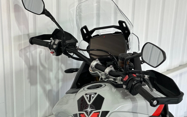 imagem-https://www.socarrao.com.br/sc-vehicle-images-prod/3587584/1788355262355-b3a2adb11bbb42c692a62e023b2dc4ef_1788354302406.jpg