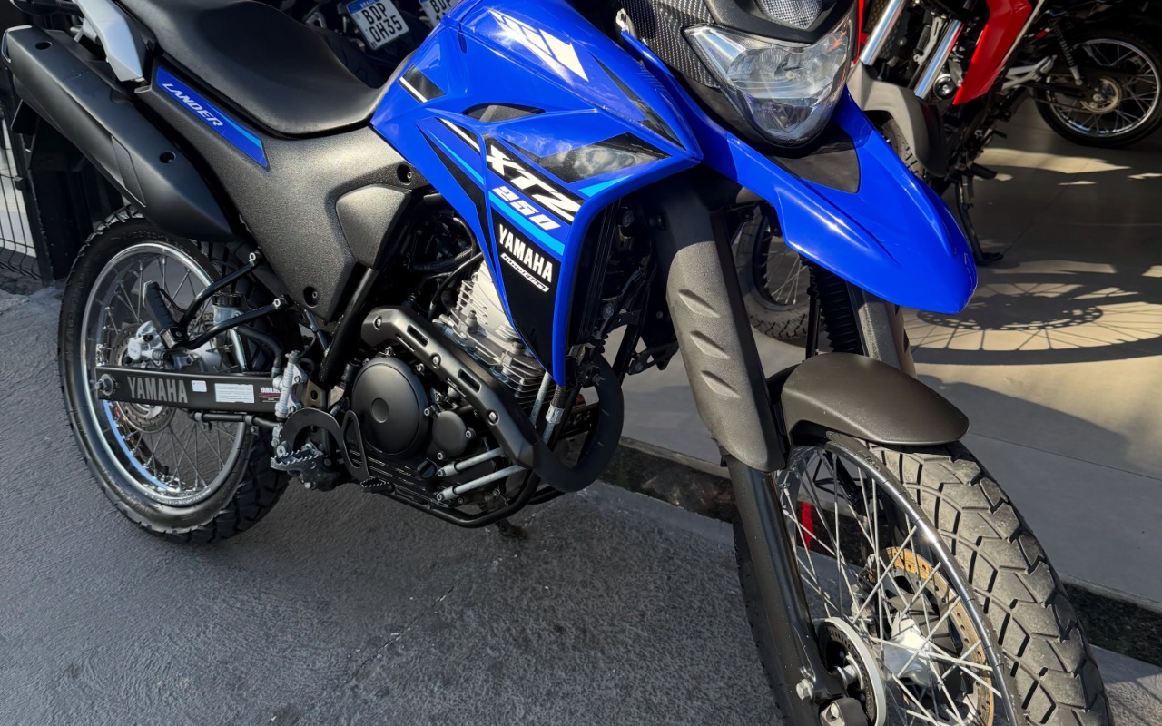 imagem-https://www.socarrao.com.br/sc-vehicle-images-prod/3587587/1788355382875-NzkwMDI0ODQ4XzE4MTIzNzg2NzYwODQyMjQ4XzE3OTY3MzAzNDM1NzAwNjk4OTJfbi5qcGc.jpg