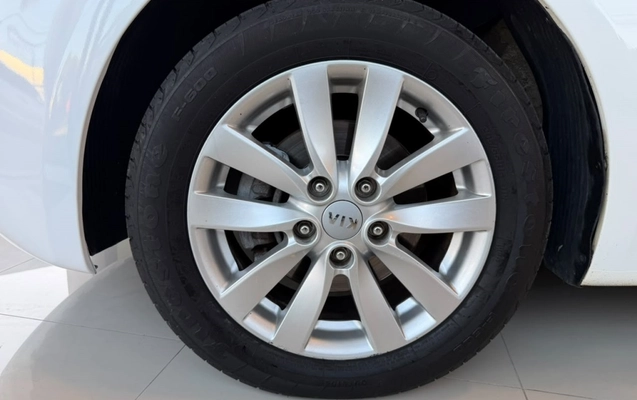 imagem-https://www.socarrao.com.br/sc-vehicle-images-prod/3587593/1788355487980-12_033230.jpg