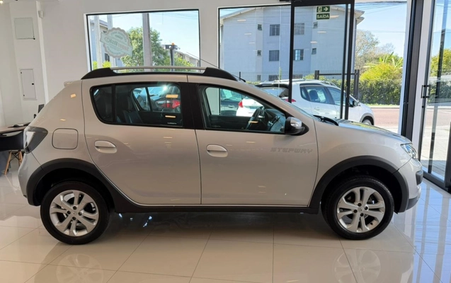 imagem-https://www.socarrao.com.br/sc-vehicle-images-prod/3587603/1788355607484-6_034826.jpg