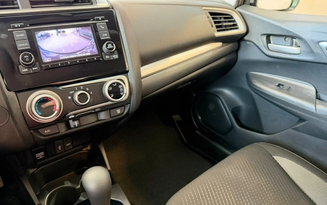 imagem-https://www.socarrao.com.br/sc-vehicle-images-prod/3587625/1788355695151-8_033718.jpg