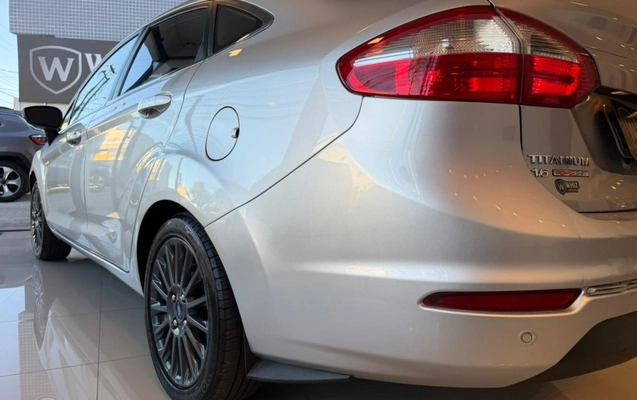 imagem-https://www.socarrao.com.br/sc-vehicle-images-prod/3587627/1788355709808-1_092349.jpg