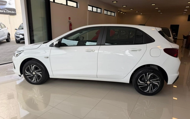 imagem-https://www.socarrao.com.br/sc-vehicle-images-prod/3587632/1788355740937-7_090555.jpg