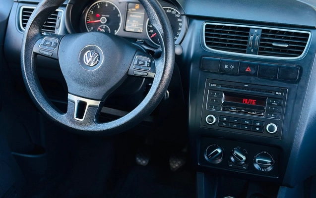 imagem-https://www.socarrao.com.br/sc-vehicle-images-prod/3587639/1789478892332-gb-d215de0.jpeg