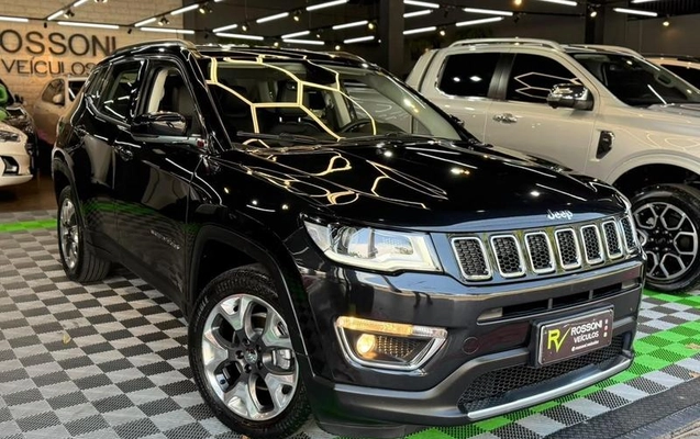 imagem-https://www.socarrao.com.br/sc-vehicle-images-prod/3587928/1789310500521-8442031_7_B_a4bfef45c5.jpeg
