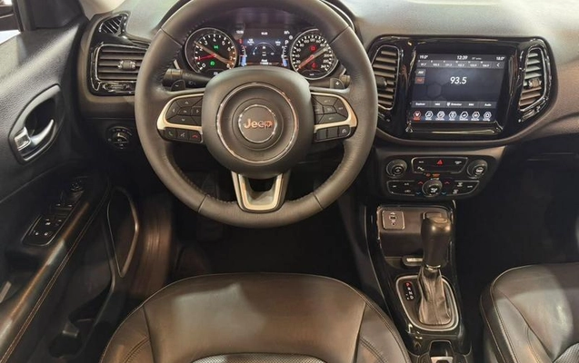 imagem-https://www.socarrao.com.br/sc-vehicle-images-prod/3587928/1789310500541-8442031_13_B_d70a5a95d4.jpeg