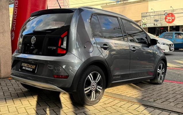 imagem-https://www.socarrao.com.br/sc-vehicle-images-prod/3587978/1789132516543-8439034_17_B_4db05e0b90.jpeg
